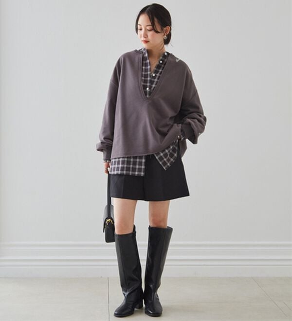 RANAN（ラナン）の「裏起毛Ｖネックロゴ刺しゅうスウェット（トレーナー・スウェット）」｜詳細画像