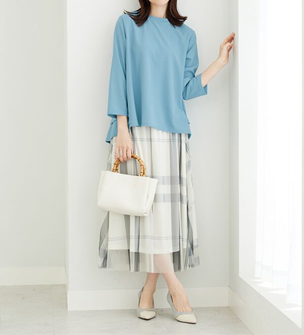 BELLUNA（ベルーナ）の「美人顔バックフレアーブラウス（ブラウス）」｜詳細画像