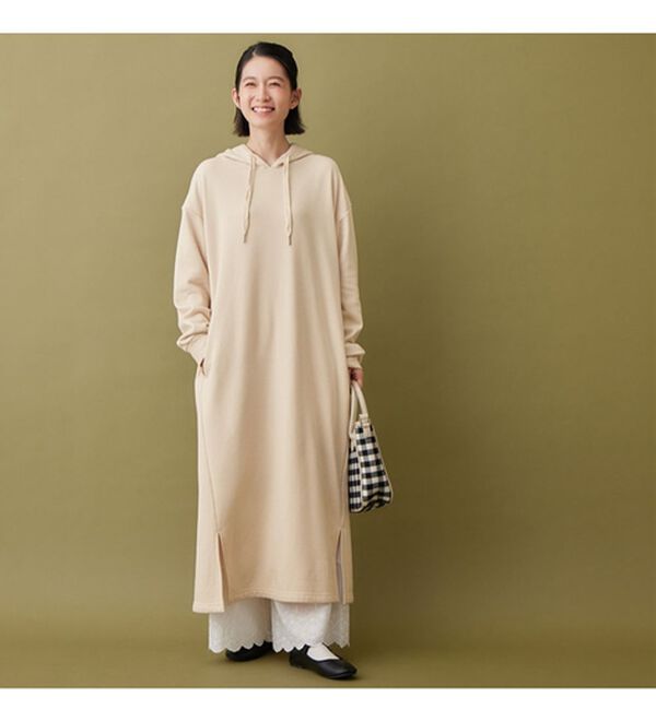 Viola e Viola（ヴィオラ エ ヴィオラ）の「【蓄熱保温】裏ファーマキシ丈ゆるパーカーワンピース（その他ワンピース）」｜詳細画像