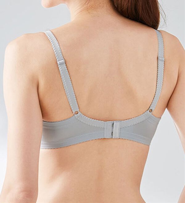 LAVIENNE（ラヴィエンヌ）の「ウイング「小さく見せるブラ」（ブラジャー）」｜詳細画像