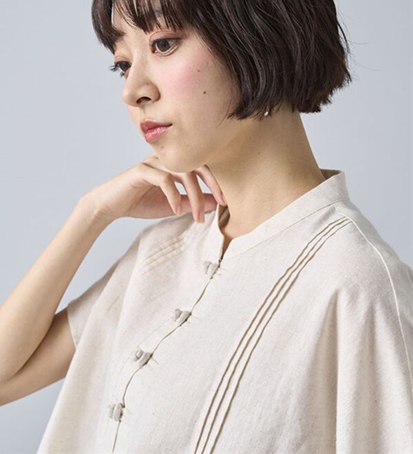 BELLUNA（ベルーナ）の「綿麻素材チャイナボタンゆったりブラウス（ブラウス）」｜詳細画像