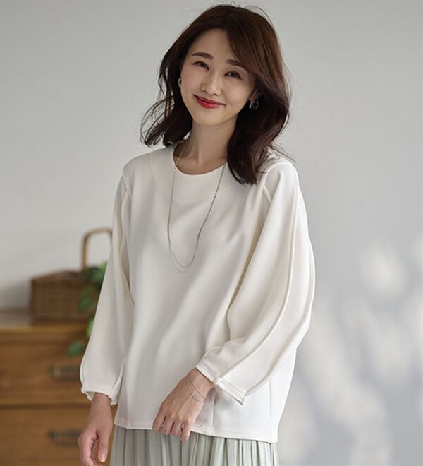 BELLUNA（ベルーナ）の「袖ボリュームタックプルオーバー（カットソー）」｜詳細画像