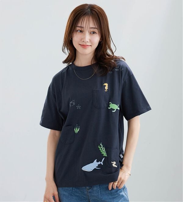 BELLUNA（ベルーナ）の「海の生き物刺しゅうビッグプルオーバー（カットソー）」｜チャコール