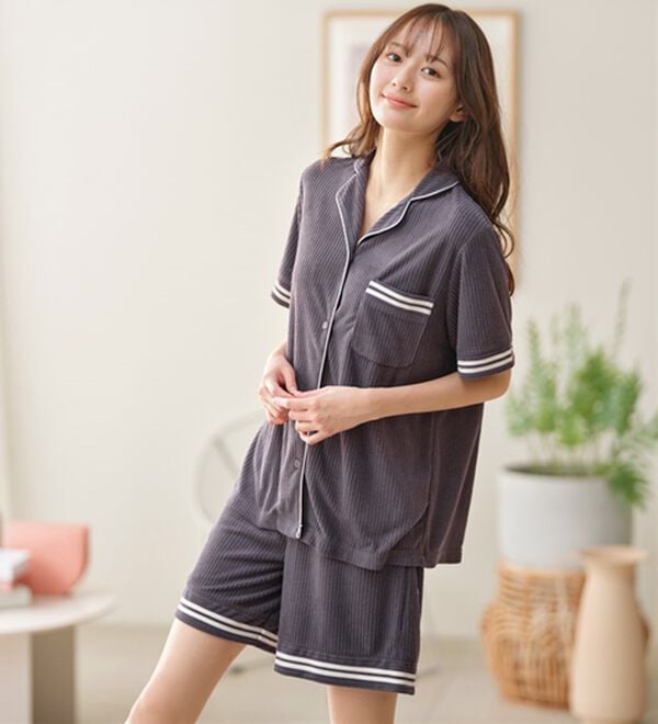 YU'NOW（ユナウ）の「【上下２点セット】ひんやりとろけるリブパイルシャツパジャマ（パジャマ・ルームウェア）」｜詳細画像