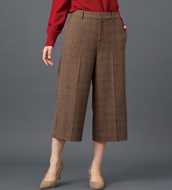 BELLUNA（ベルーナ）の「サマ見え（スーパーウォーム）ウール調センタープレスクロップドパンツ（クロップドパンツ）」｜詳細画像