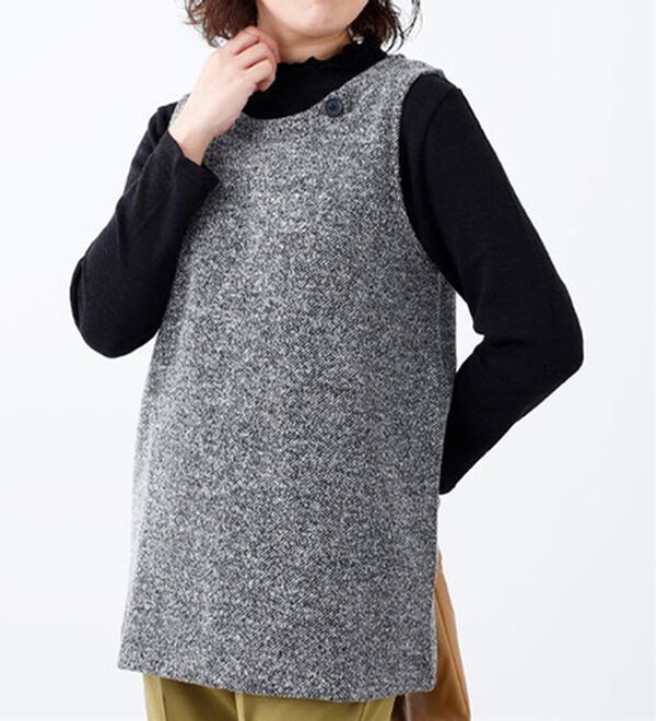 BELLUNA（ベルーナ）の「ブークレ素材チュニックアンサンブル（アンサンブル）」｜黒／黒