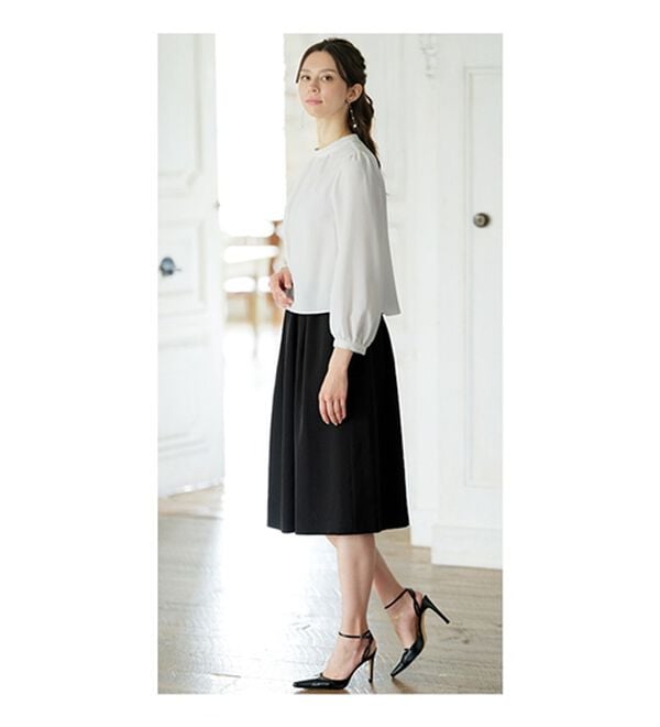 BELLUNA（ベルーナ）の「快適！ストレッチ素材ワンピースアンサンブル（ワンピースセットスーツ）」｜詳細画像