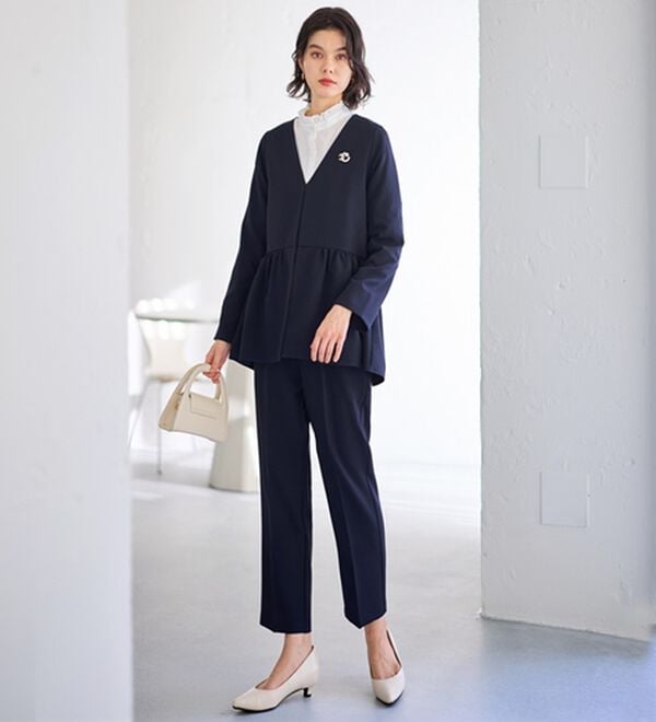 GeeRA（ジーラ）の「【2点セット】ペプラムジャケットセットアップスーツ（パンツスーツ）」｜詳細画像