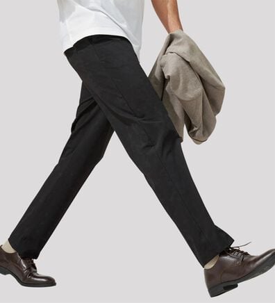 「ひやのびナイロンストレッチスラックス（メンズスラックス）」