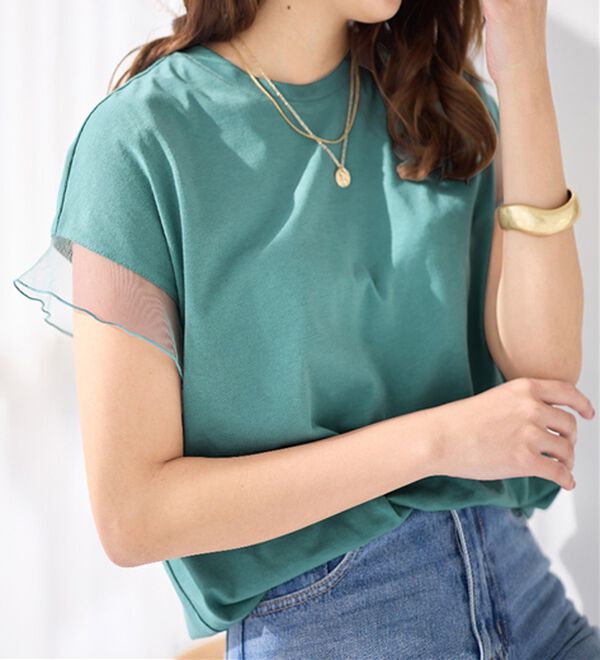 alotta（アロッタ）の「１枚でこなれ感！袖チュールデザイン綿混Ｔシャツ（Tシャツ）」｜詳細画像