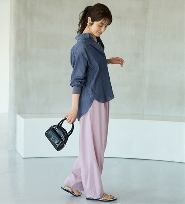 BELLUNA（ベルーナ）の「柔らかシアーデニム素材シャツチュニック（チュニック）」｜詳細画像