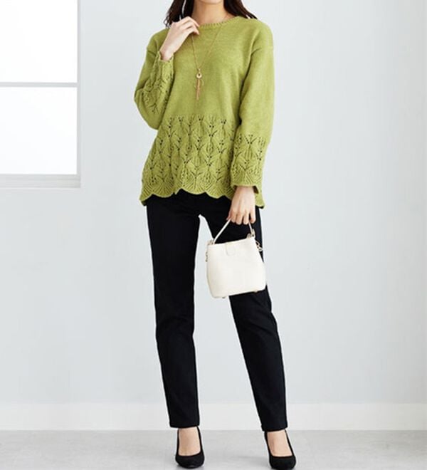 BELLUNA（ベルーナ）の「静電防止！蓄熱綿サテンストレッチカラーパンツ（フルレングスパンツ）」｜詳細画像