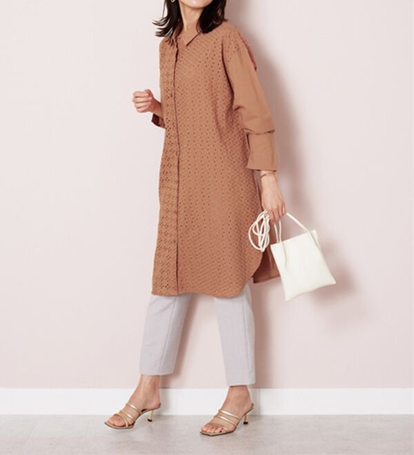 BELLUNA（ベルーナ）の「【Ｌａｇｒｉｌｕａ】ヴィンテージレース切替シアーロングシャツ（シャツワンピース）」｜詳細画像