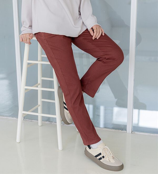 BELLUNA（ベルーナ）の「静電防止！蓄熱綿サテンストレッチカラーパンツ（フルレングスパンツ）」｜セピアローズ