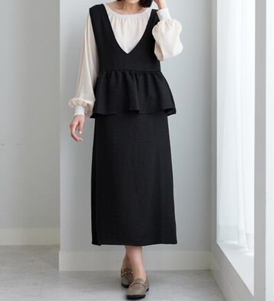 BELLUNA（ベルーナ）の「体型カバー！ペプラムジャンパースカート（ジャンパースカート）」
