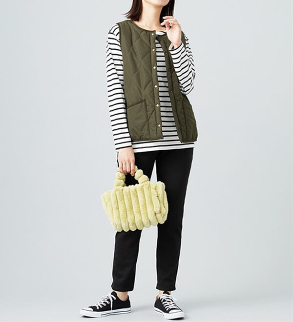 BELLUNA（ベルーナ）の「【洗える！】裏ファー素材中わたキルトベスト（ベスト）」｜詳細画像