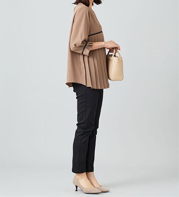 BELLUNA（ベルーナ）の「【Ｌａｇｒｉｌｕａ】配色ライン使いタックデザインブラウス（ブラウス）」｜詳細画像