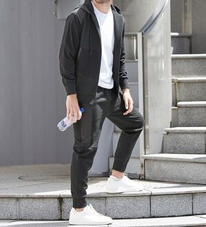 「モードな大人のための異素材パネル切替セットアップ（メンズルームウェア）」｜ブラック