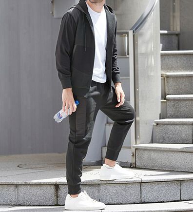 「モードな大人のための異素材パネル切替セットアップ（メンズルームウェア）」