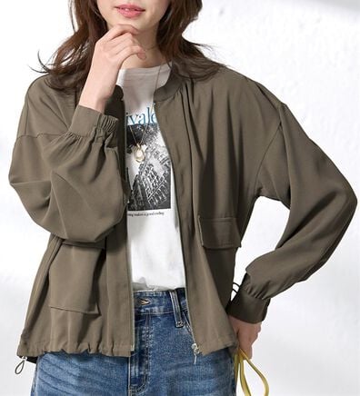 BELLUNA（ベルーナ）の「とろみ素材ポケットデザインブルゾン（ブルゾン）」