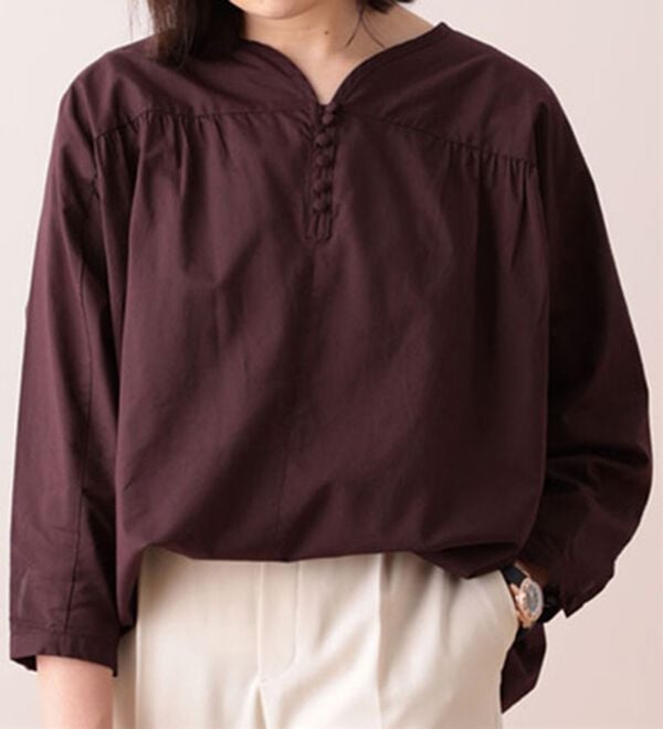 BELLUNA（ベルーナ）の「ギャザー使いドルマンデザインブラウス（ブラウス）」｜パープル