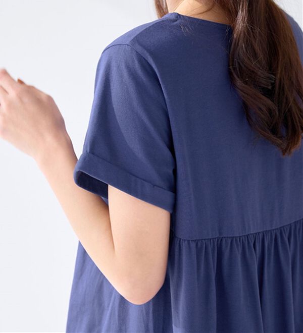 Viola e Viola（ヴィオラ エ ヴィオラ）の「すっきり魅せ切替Ａラインチュニック（チュニック）」｜詳細画像