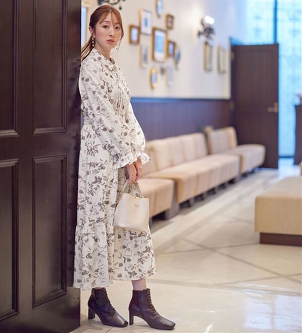 alotta（アロッタ）の「衿付ピンタック花柄ワンピース（プリントワンピース）」｜詳細画像