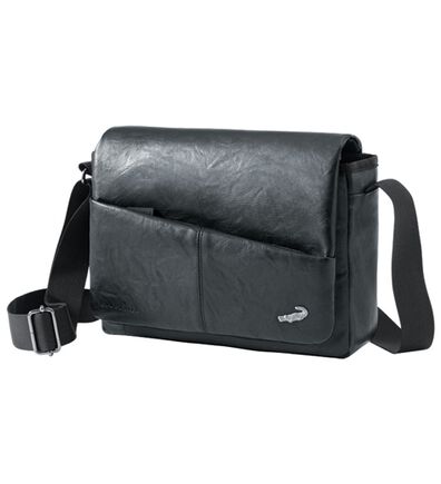 「＜クロコダイル＞フラップショルダー（メンズショルダーバッグ）」