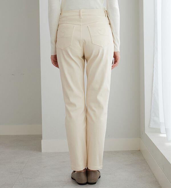 BELLUNA（ベルーナ）の「静電防止！蓄熱綿サテンストレッチカラーパンツ（フルレングスパンツ）」｜詳細画像