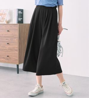 alotta（アロッタ）の「【４つの機能付】ひんやりドレープパンツ（ワイドパンツ・ガウチョ）」｜ブラック