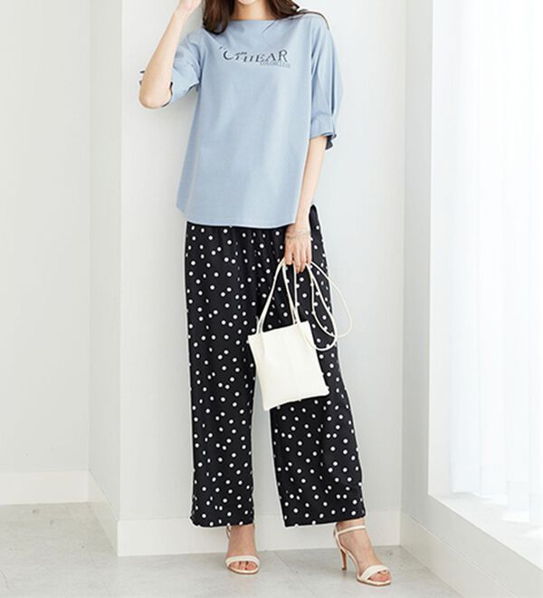 BELLUNA（ベルーナ）の「汗ジミ対策！袖タック使いロゴプルオーバー（カットソー）」｜詳細画像