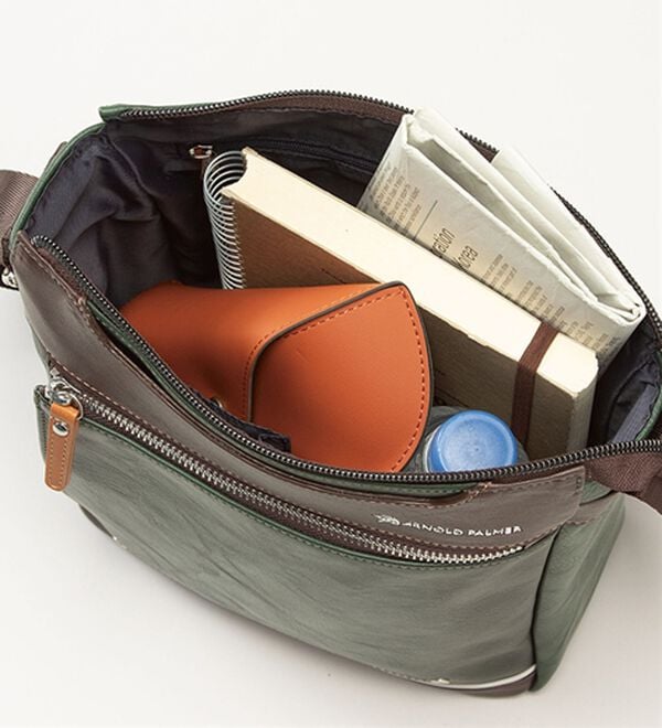 「＜アーノルド　パーマー＞シャドーカラーショルダー（メンズショルダーバッグ）」｜詳細画像
