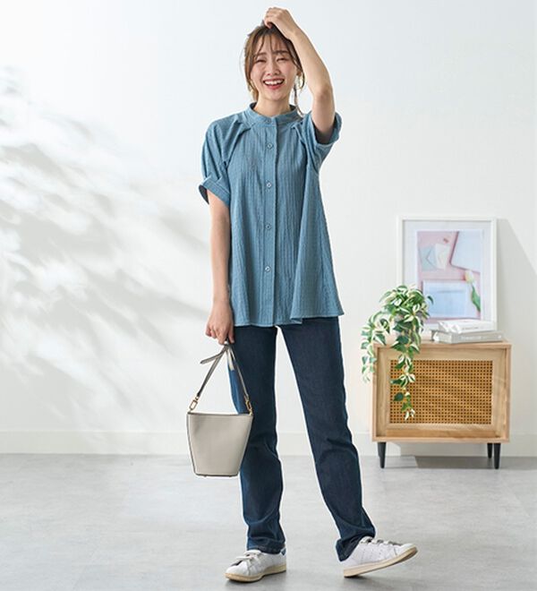 BELLUNA（ベルーナ）の「Ｔシャツみたいに着られるきれい見えブラウス（ブラウス）」｜詳細画像