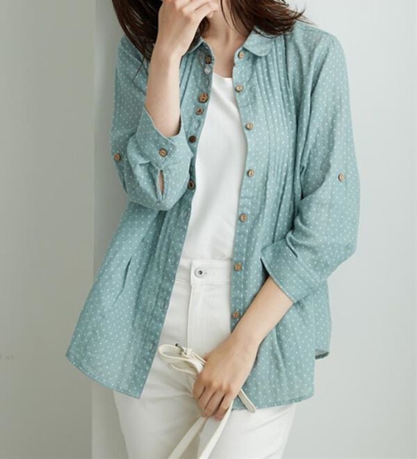 BELLUNA（ベルーナ）の「【綿100％素材】ダブルガーゼ素材丸衿多ボタンブラウス（ブラウス）」｜詳細画像