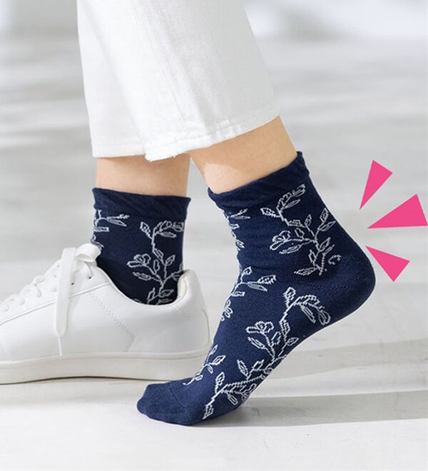 LAVIENNE（ラヴィエンヌ）の「【４足組】かかとフィットクルー丈ソックス（靴下・ストッキング）」｜詳細画像