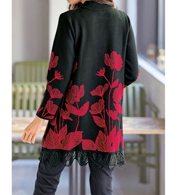 BELLUNA（ベルーナ）の「上品な花が咲く裾レースニットチュニック（チュニック）」｜詳細画像