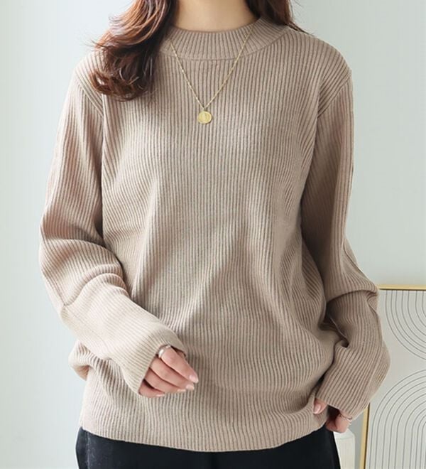 A HAPPY MARILYN（アハッピーマリリン）の「【ＬＬ～６Ｌ】＜新色追加＞Ｔシャツ感覚で着れるカメレオン級の着回しが叶うリブニット（ニット・セーター）」｜ベージュ