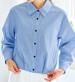 BELLUNA（ベルーナ）の「ぽわんと可愛いタック使いシャツブラウス（シャツ）」｜ブルー系